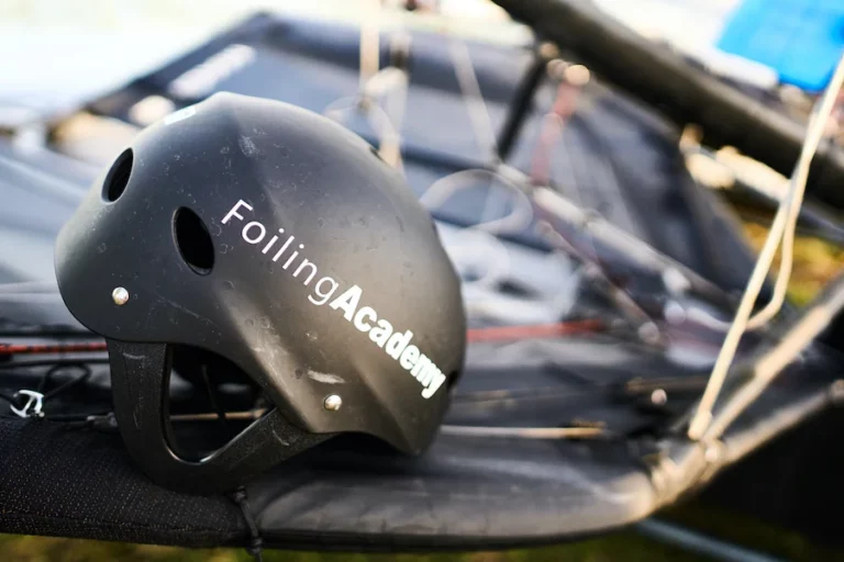 kurs żeglowania na MOTH nad Zalewem Zegrzyńskim - sprzęt do żeglowania