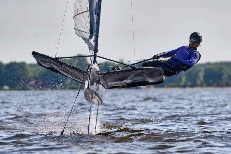 kurs żeglowania na ćmie nad Zegrzem